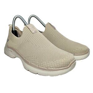 Skechers Go Walk 6 Stunning View Womens Size 7.5 Slip On Taupe Casual Sneakers
